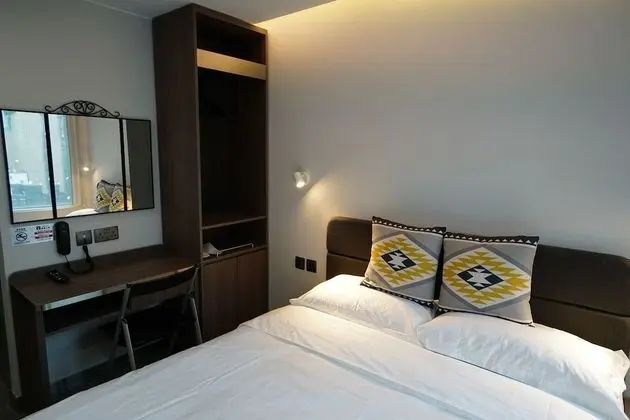 Deluxe Tek Büyük Yataklı Oda
