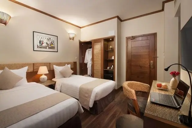 Deluxe Tek Büyük veya İki Ayrı Yataklı Oda, Balkon