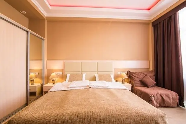 Deluxe Tek Büyük veya İki Ayrı Yataklı Oda