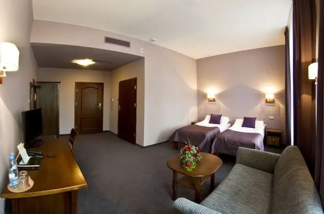 Deluxe Tek Büyük Yataklı Oda (unlimited spa access)