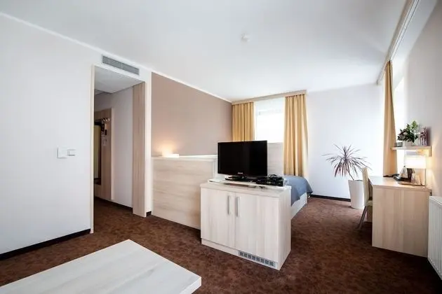Comfort Tek Büyük Yataklı Oda
