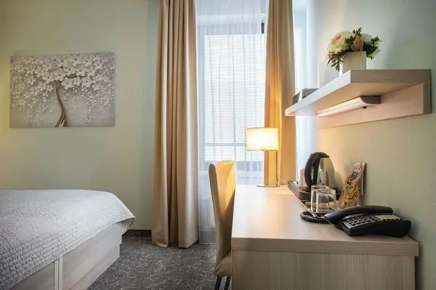 Comfort Tek Büyük Yataklı Oda