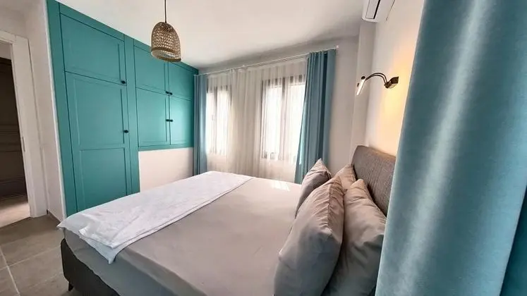 1+1 Aile Odası, Havuz Manzaralı, Teraslı
