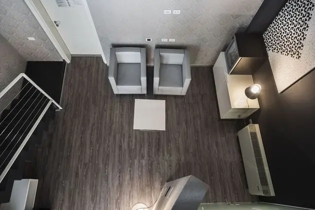 Junior Süit, Sıcak Su Küveti, Ek Bina