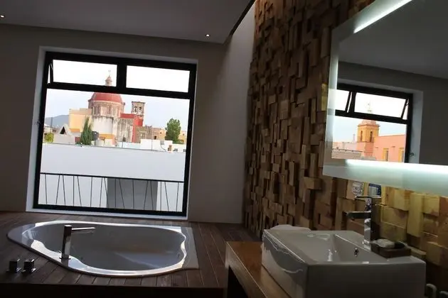 Junior Stüdyo Süit