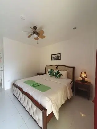 Deluxe Tek Büyük veya İki Ayrı Yataklı Oda, Balkon, Havuz Kenarı