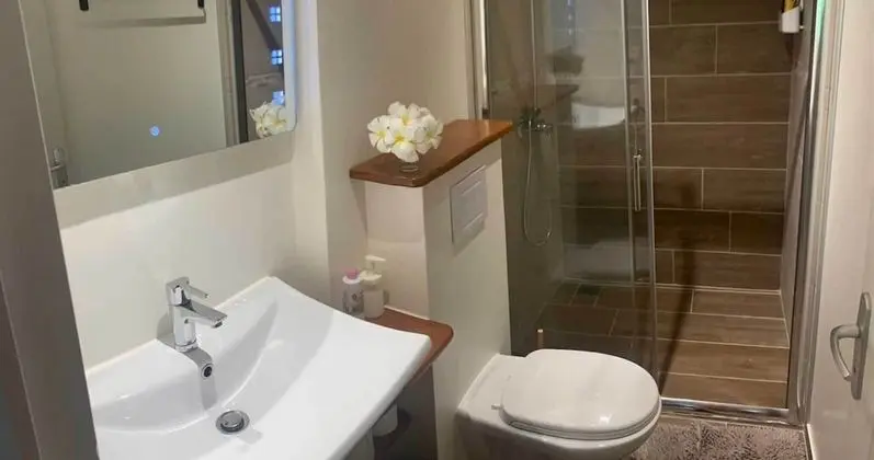 Romantic Apart Daire, Banyolu/Duşlu, Bahçe Manzaralı (Alizé)
