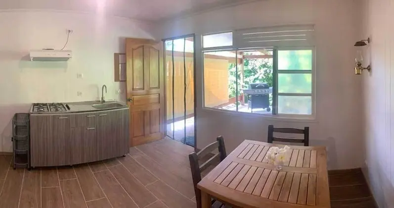 Romantic Apart Daire, Banyolu/Duşlu, Bahçe Manzaralı (Alizé)