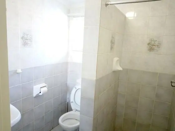 Business Tek Büyük Yataklı Oda