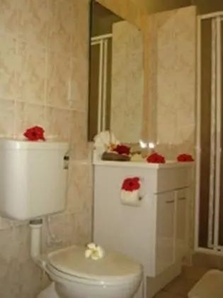 Basic Tek Büyük veya İki Ayrı Yataklı Oda