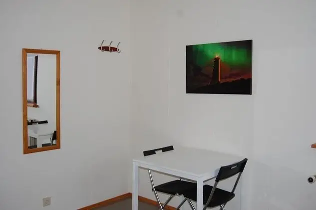 Tek Büyük veya İki Ayrı Yataklı Oda, Ortak Banyo