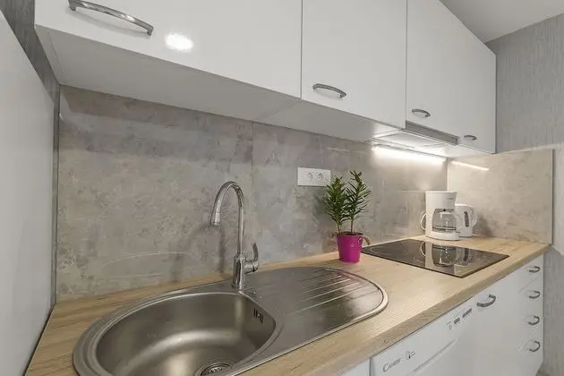 Family Karavan, Birden Çok Yatak, 2 Banyolu, Bahçeli (Mobile Home MH4)