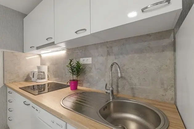 Family Karavan, Birden Çok Yatak, 2 Banyolu, Bahçeli (Mobile Home MH5)