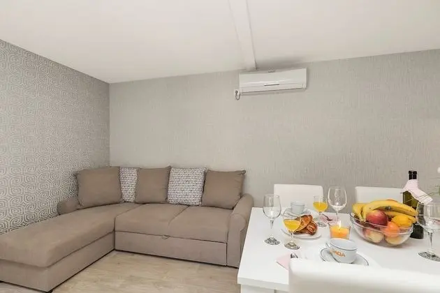 Family Karavan, Birden Çok Yatak, 2 Banyolu, Bahçeli (Mobile Home MH5)