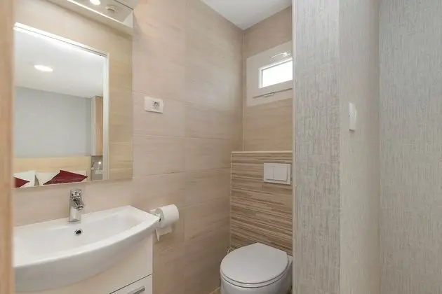 Family Karavan, Birden Çok Yatak, 2 Banyolu, Bahçeli (Mobile Home MH5)