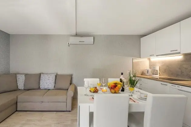 Family Karavan, Birden Çok Yatak, 2 Banyolu, Bahçeli (Mobile Home MH5)