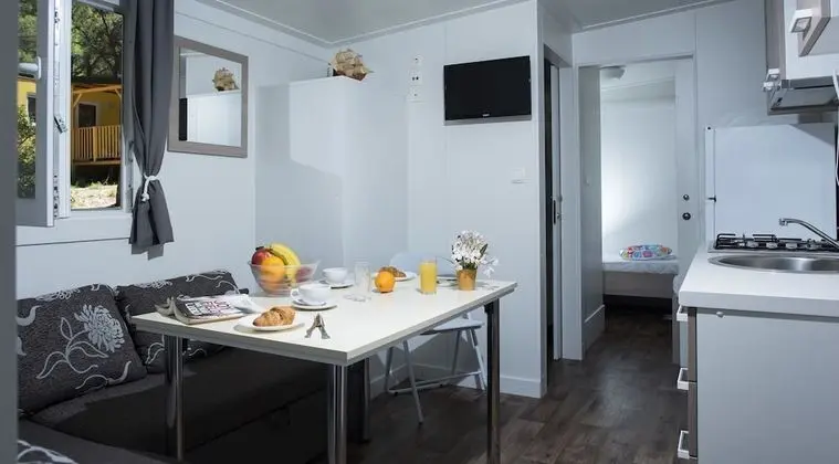 Karavan, 2 Yatak Odası, Teras (One bathroom)