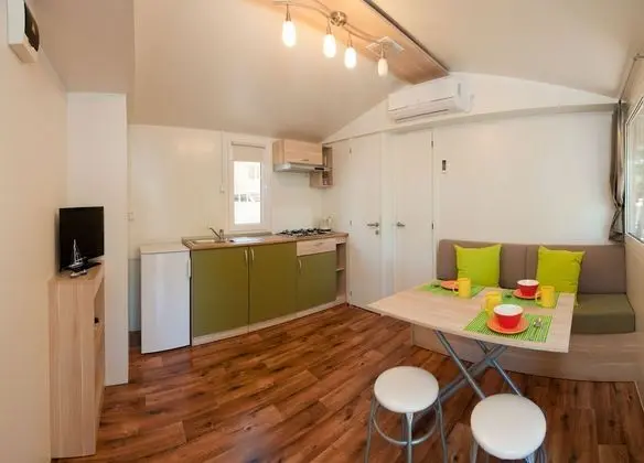 Karavan, 2 Yatak Odası, Teras (Two bathrooms)