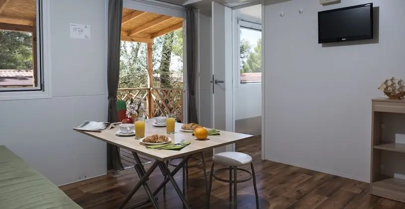 Karavan, 2 Yatak Odası, Teras (Two bathrooms)