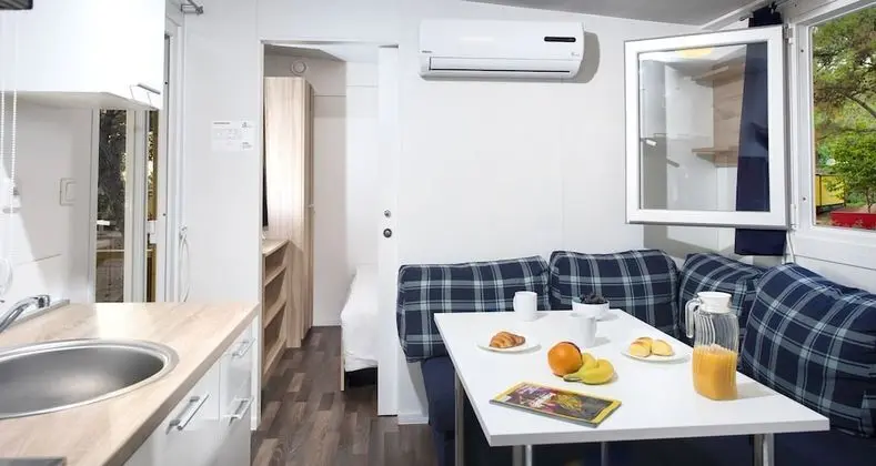 Standard Karavan, 2 Yatak Odası, Teras