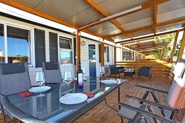 Karavan (1)