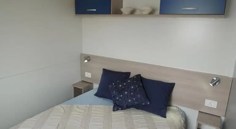 Karavan, 2 Yatak Odası, Teras, Havuz Manzaralı