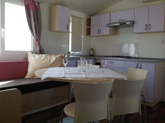 Karavan, 3 Yatak Odası, Teras, Havuz Manzaralı