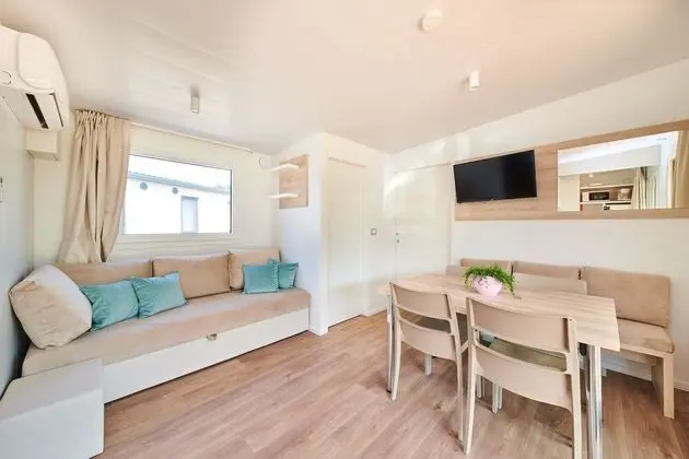 Premium Karavan