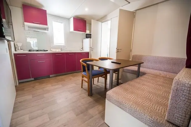 Karavan, 3 Yatak Odası (at Tennis Court)