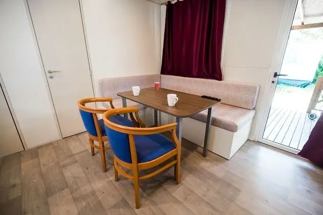 Karavan, 3 Yatak Odası (at Tennis Court)