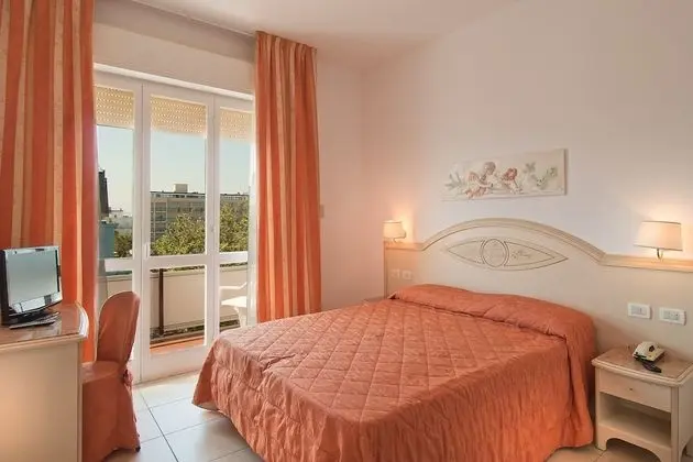 Comfort Tek Büyük veya İki Ayrı Yataklı Oda, Balkon