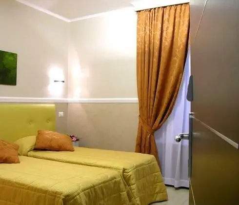 İki Ayrı Yataklı Oda, 2 Tek Kişilik Yatak