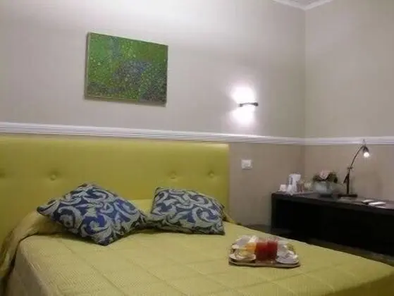 Tek Büyük Yataklı Oda