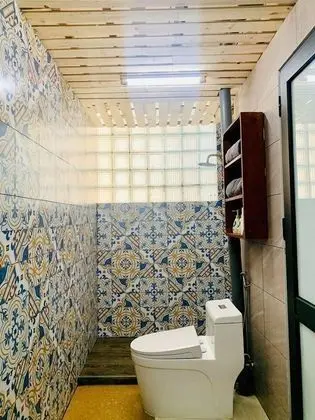Üç Kişilik Oda, Veranda