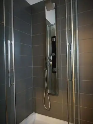 Basic Üç Kişilik Oda, 3 Tek Kişilik Yatak