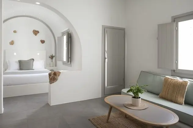 Delta Suite