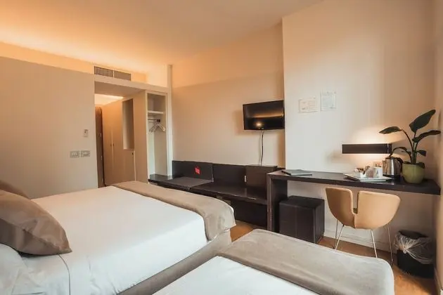 Superior Üç Kişilik Oda, Bahçe Manzaralı