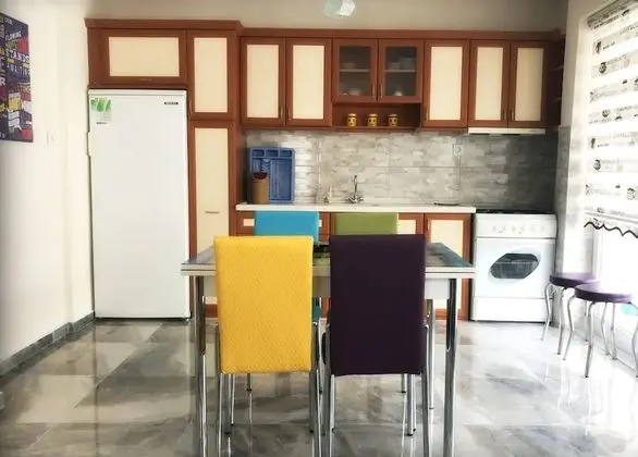 Balkonlu 2 yatak odası Standart daire