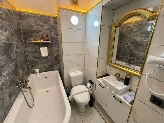 Deluxe Suite, 2 Bedrooms, Connecting Rooms