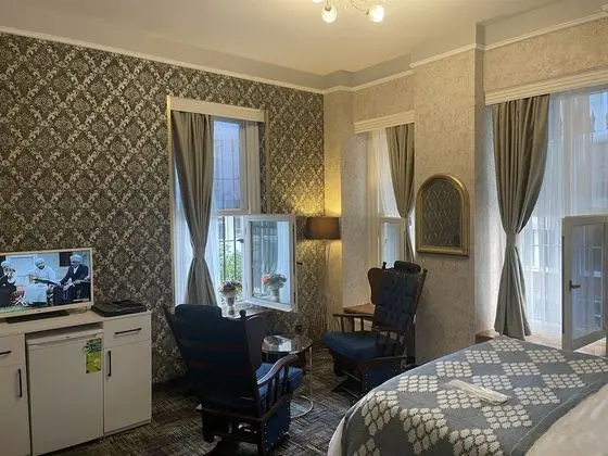 Elite Room