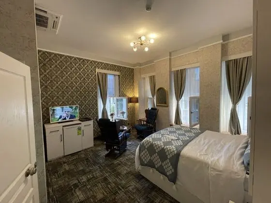 Elite Room