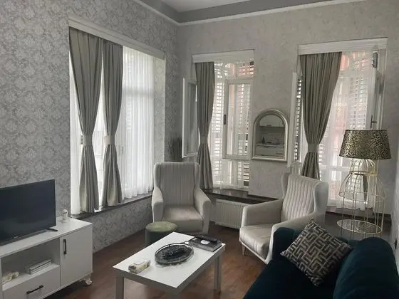 Elite Suite