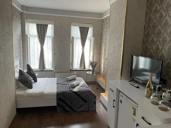Süit, 1 Çift Kişilik Yatak ve Çekyat, Bahçe Manzaralı