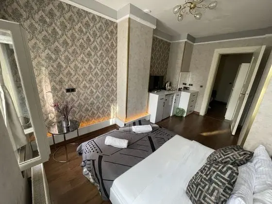 Süit, 1 Çift Kişilik Yatak ve Çekyat, Bahçe Manzaralı