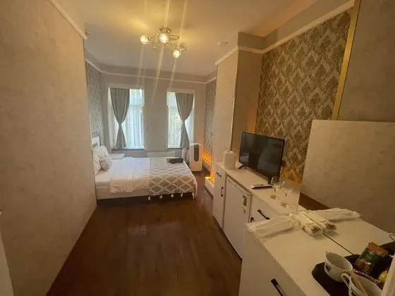 Suite, 1 Double Bed with Sofa bed, Garden View
