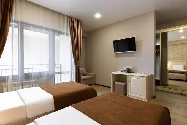 Standard Tek Büyük veya İki Ayrı Yataklı Oda, Balkon