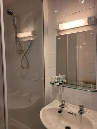 Standard Tek Büyük Yataklı Oda, Banyolu/Duşlu (ROOM 2)