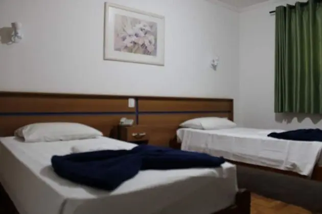İki Ayrı Yataklı Oda, 2 Tek Kişilik Yatak