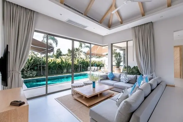 Deluxe Villa