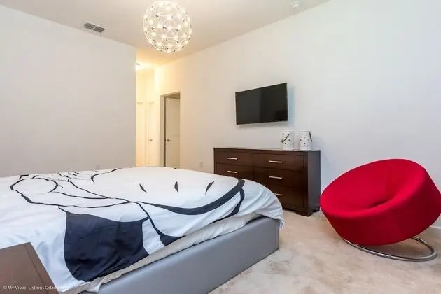 Villa (Spacious and Modern 8 Bedroom 5 Bathr)